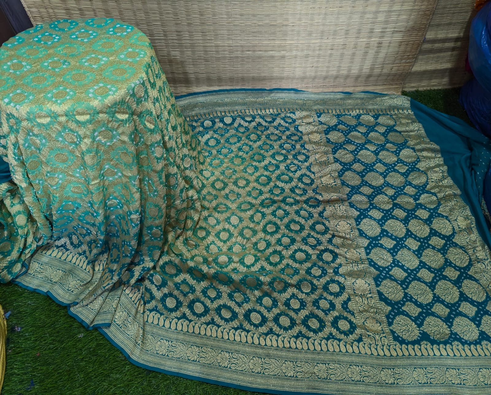 Hand Bandhani